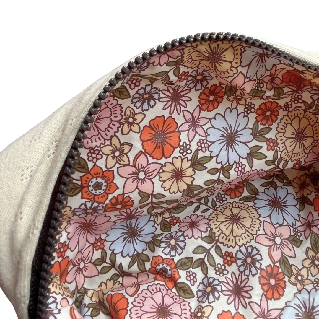 Trousse de toilette en maille pointelle crème