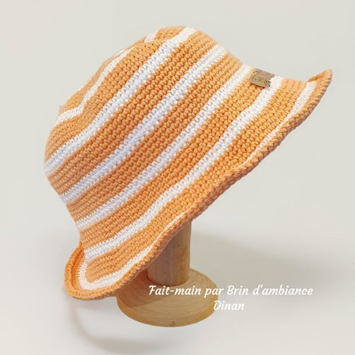 Chapeau au crochet 3 mois - Abricot et blanc