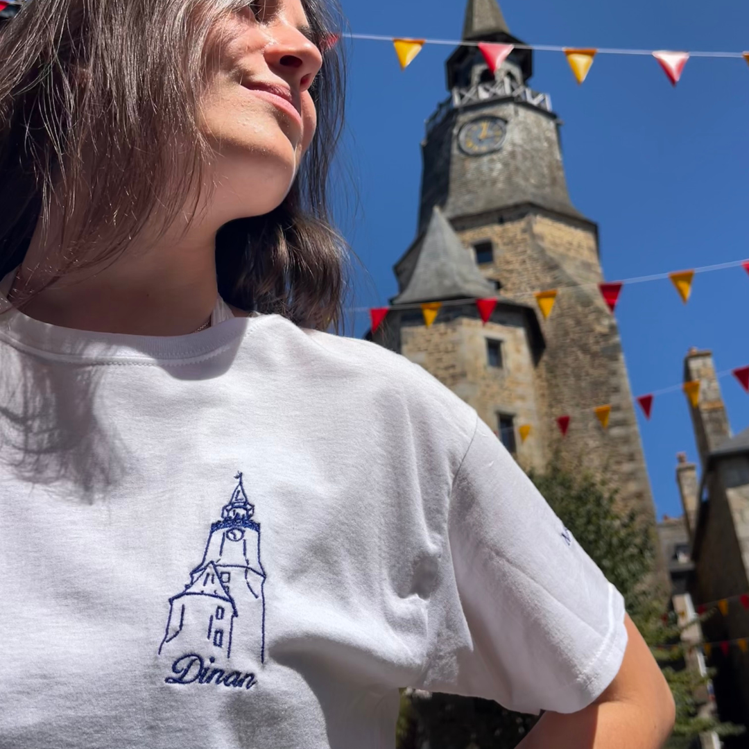 TEE-SHIRT BLANC BRODÉ - TOUR DE L'HORLOGE