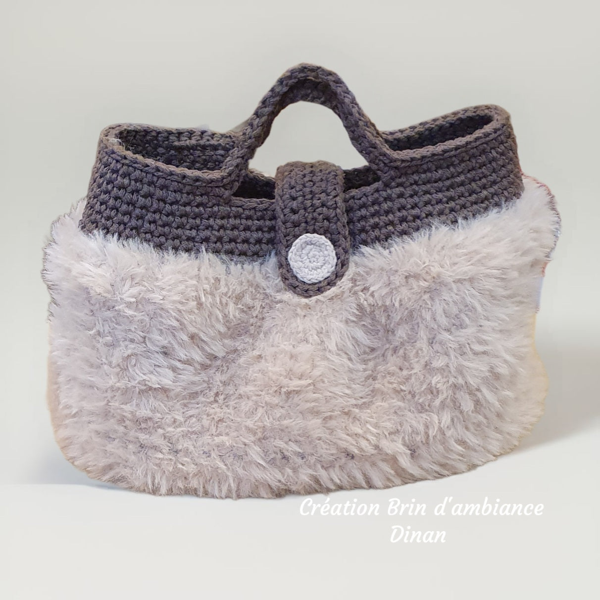 Petit sac au crochet en fourrure biche