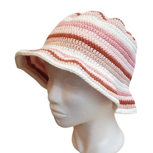 Chapeau au crochet - Variation de roses