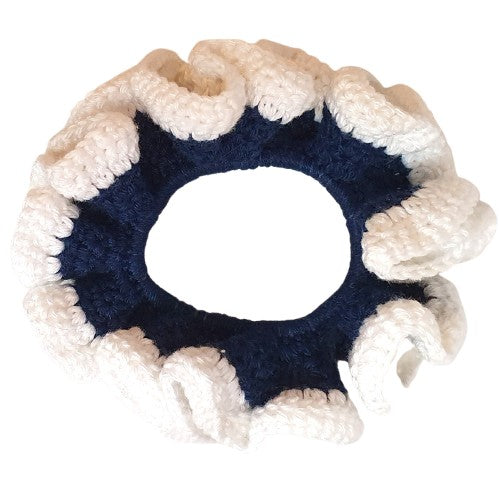 Chouchou au crochet bleu marine et blanc - 11cm