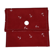 Charger l&#39;image dans la galerie, Pochette à savon solide - Ancres blanches sur fond rouge

