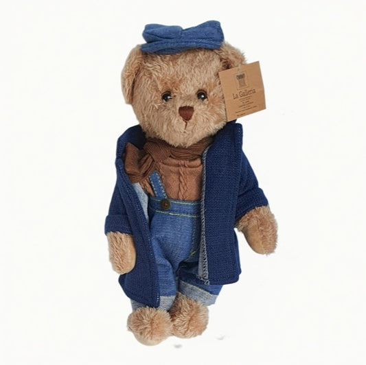 Ours en peluche en salopette, manteau et casquette