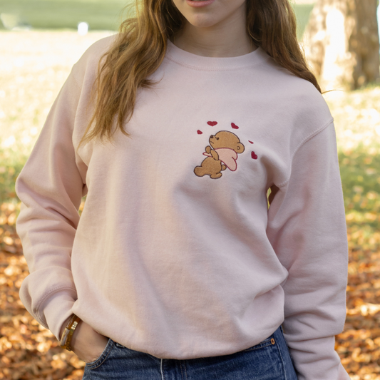 CREWNECK ROSE PÂLE - OURSON ET SON COEUR