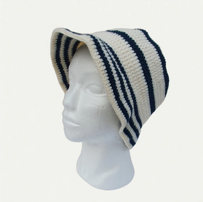 Chapeau au crochet - BOB écru et vert empire