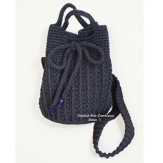 Sac à main au crochet bleu marine - Collection 2026
