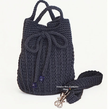Sac à main au crochet bleu marine - Collection 2026