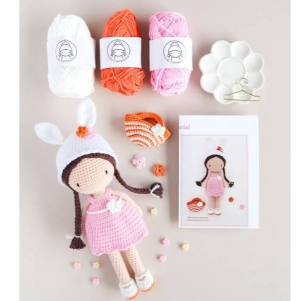 Kit crochet Les panoplies de Lulu - Lulu fête les fleurs