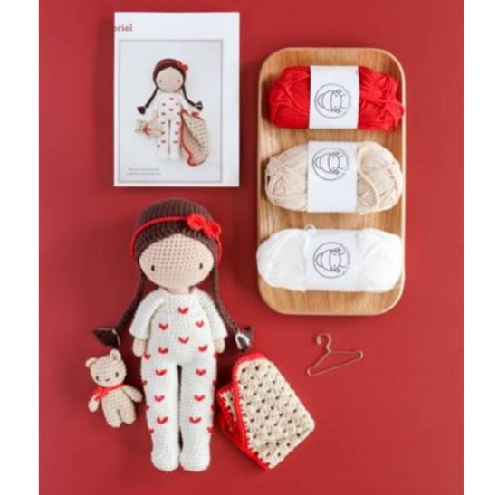 Kit crochet Les panoplies de Lulu - Lulu en pyjama