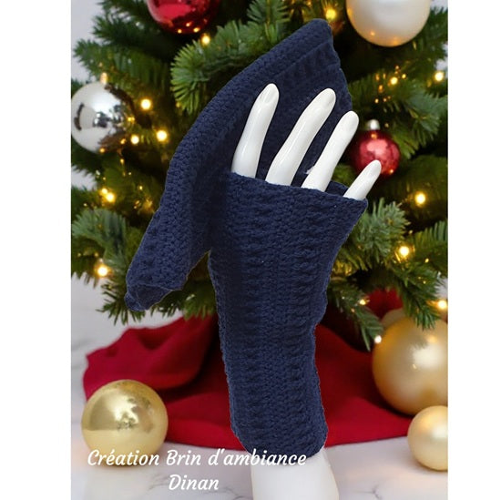 Mitaines bleu marine au crochet