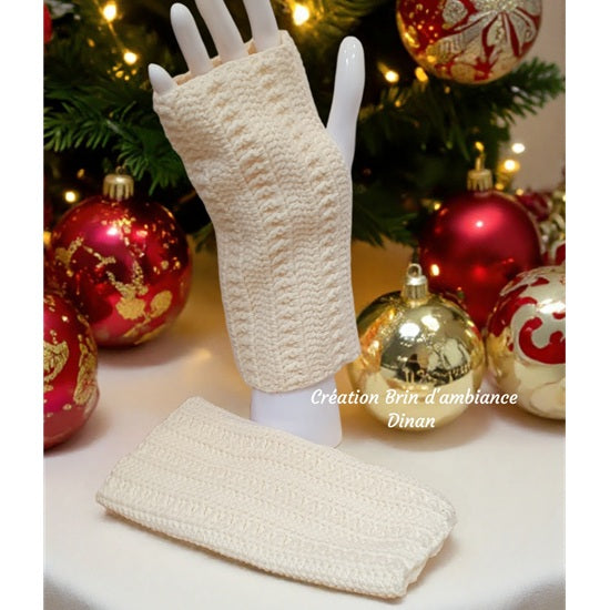 Mitaines écrues au crochet