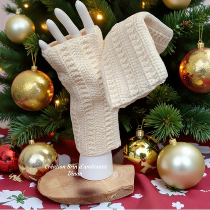 Mitaines écrues au crochet
