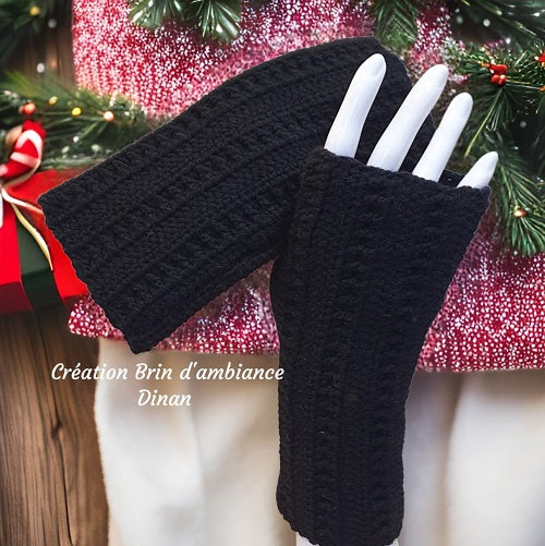 Mitaines noires au crochet
