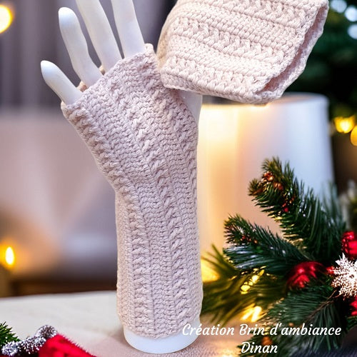 Mitaines roses "nude" au crochet