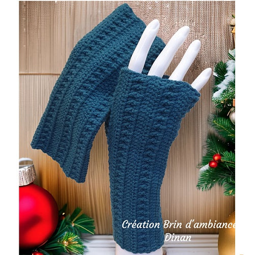 Mitaines vertes "pin" au crochet