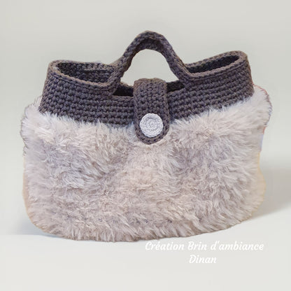 Petit sac au crochet en fourrure biche