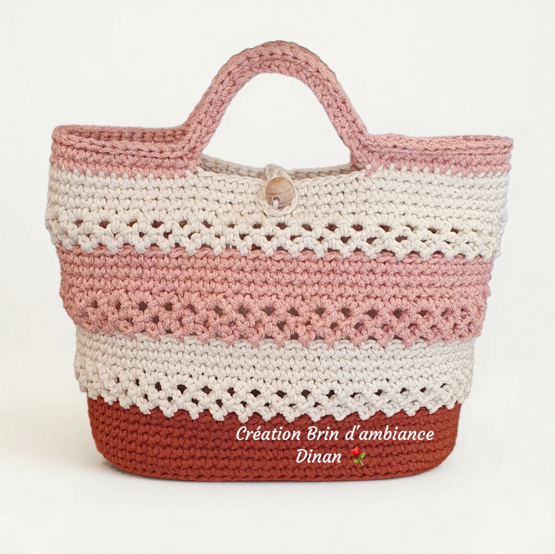 Petit sac au crochet rose, écru et terracotta - Fait-main