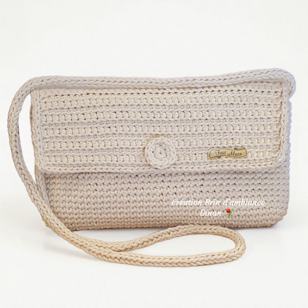 Grande pochette au crochet en coton écru