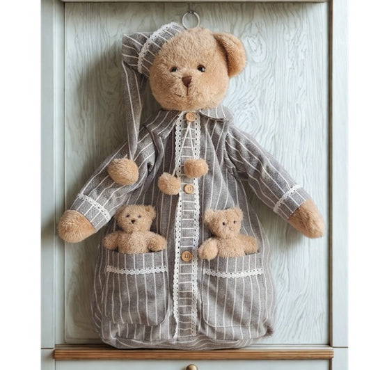 Range pyjama tête d'ours et tissu rayé gris et blanc