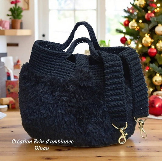 Sac à main au crochet en fourrure noire