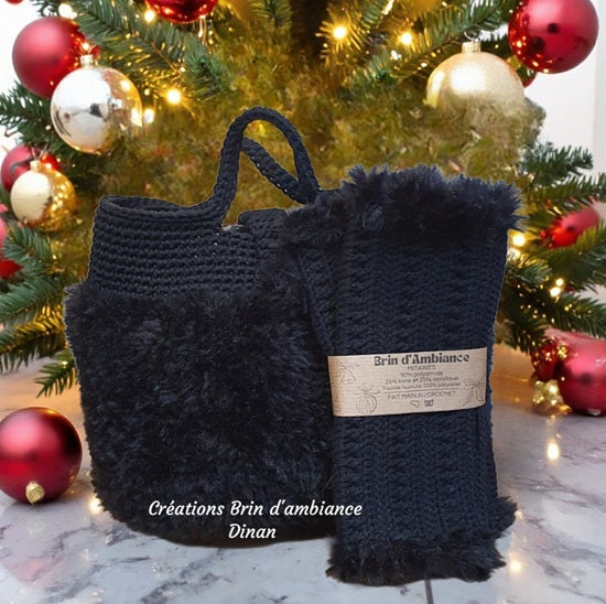Sac à main au crochet en fourrure noire