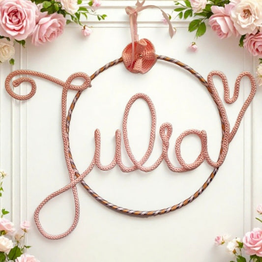 Déco prénom au tricotin JULIA